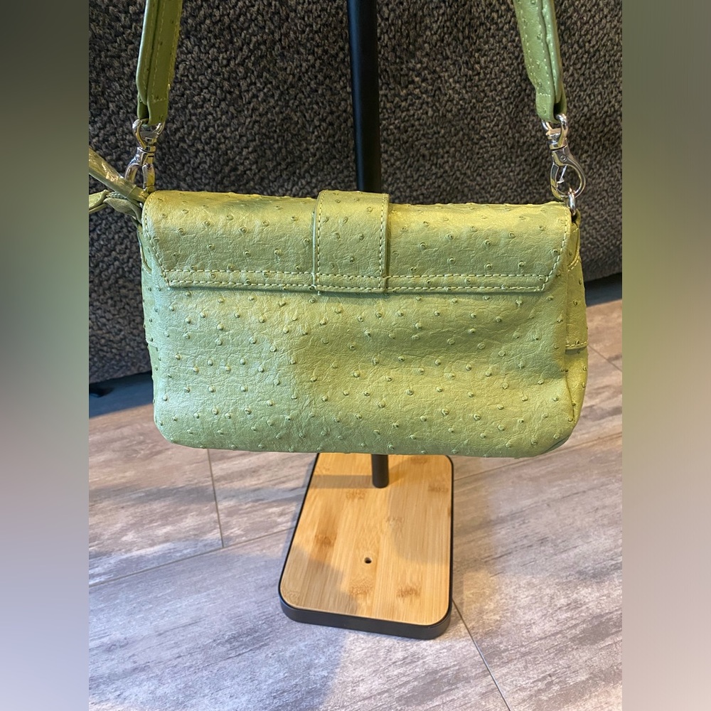 Butterfly brand olive green purse. NWOT. - Picture 9 of 12